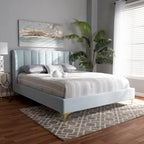Lit plateforme capitonné en velours Glam avec tête de lit matelassée et pieds dorés