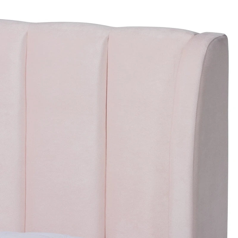 Lit plateforme capitonné en velours Glam avec tête de lit matelassée et pieds dorés